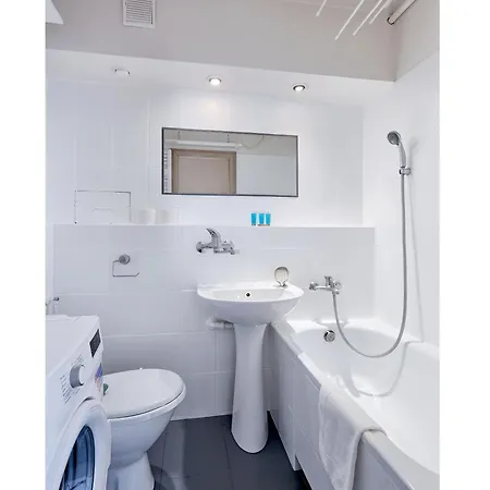 Apartament Pod Lipami Homely By Bookinghost Poznań