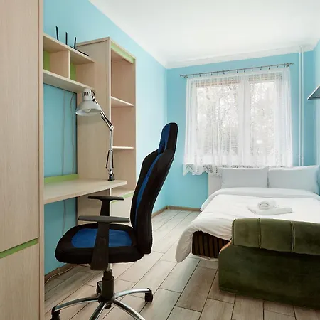 דירה Pod Lipami Homely By Bookinghost פוזנן