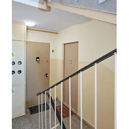 Pod Lipami Homely By Bookinghost פוזנן